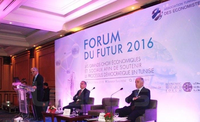منتدى المستقبل: بحث الحلول الاقتصادية والاجتماعية لدعم الديمقراطية في تونس