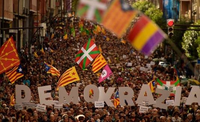 البرلمان الإسباني يفعّل الفصل 155 من الدستور إزاء إعلان استقلال كاتالونيا