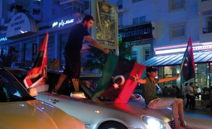 الصعــوبات التـي يـواجهونها الليبيون في تونس
