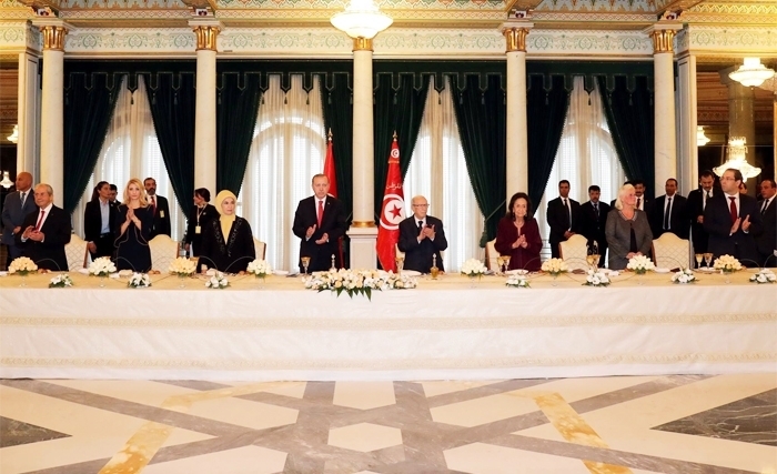 أوردوغان في تونس: الزيارة التي قسّمت التونسيين 