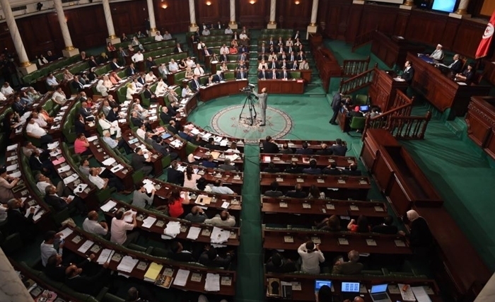 مساع لإعادة تشكيل المشهد البرلماني في تونس 