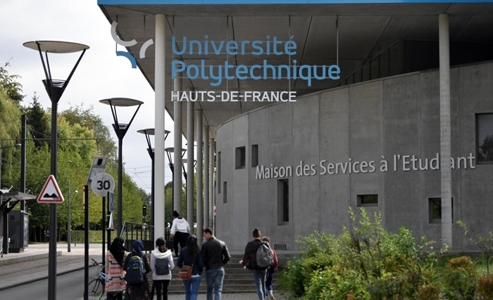 معاليم التسجيل في الجامعات الفرنسية تضاعف 15 مرّة بالنسبة إلى الطلبة الأجانب خارج الاتّحاد الأوروبي