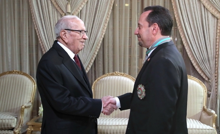 السفير الأمريكي يجدّد دعم بلاده لتونس (فيديو)