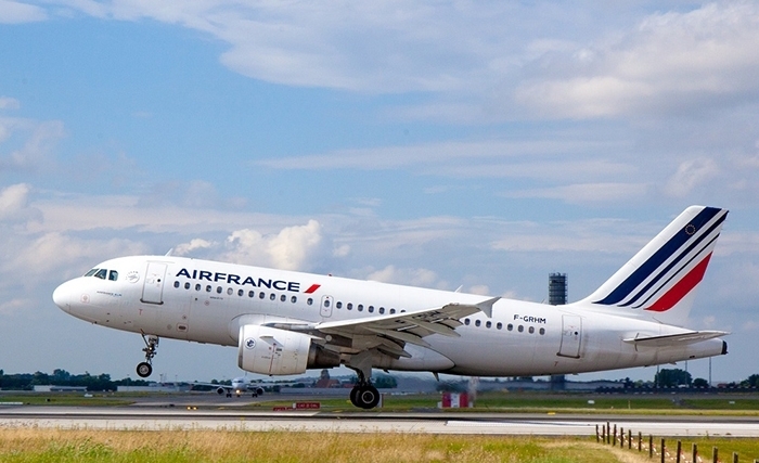 الخطوط الجوية الفرنسية تدعم حضورها في تونس خلال هذا الصيف