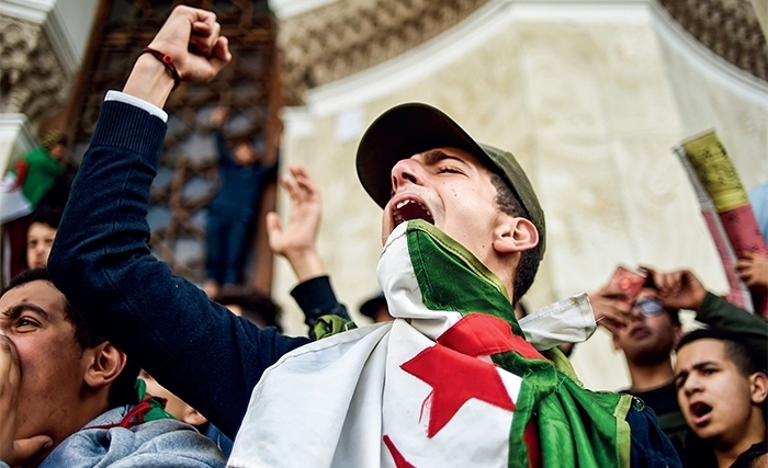 الحراك الشعبي الجزائري: التطلّعات والمآل الحميد المأمول