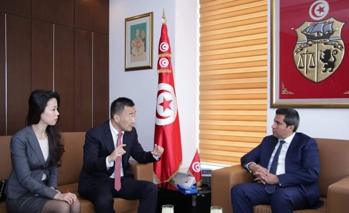  نائب رئيس شركة هواوي يلتقي رئيس الجمهورية ومجموعة من الوزراء في تونس