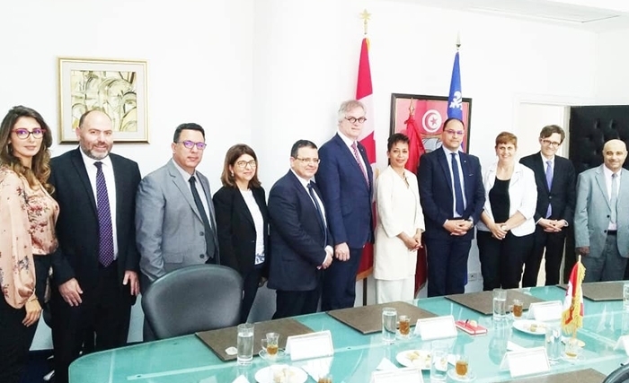 بحث التعاون بين تونس وكيبك في المجال الجامعي 