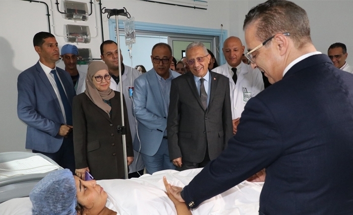 تونس تنجح في أول عملية جراحية روبوتية في الجهاز الهضمي