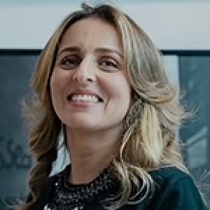 معرض مريم بلغيث بالمعهد الفرنسي بصفاقس: فوتوغرافيا معاصرة تستحضر ذاكرة المعالم المهجورة