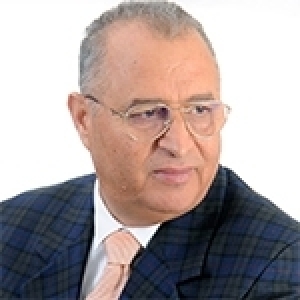 72 سنة من الفن والذاكرة… لماذا لم يُسجّل المسرح البلدي بصفاقس معلماً تراثياً؟