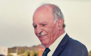  الأستاذ عياض عمار، في ذمة الله 