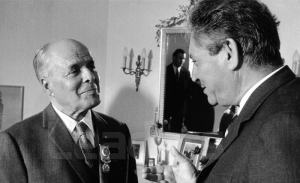 بين بورقيبة والحبيب عاشور: شهادة حيّة جديدة في مذكرات حسيب بن عمّار